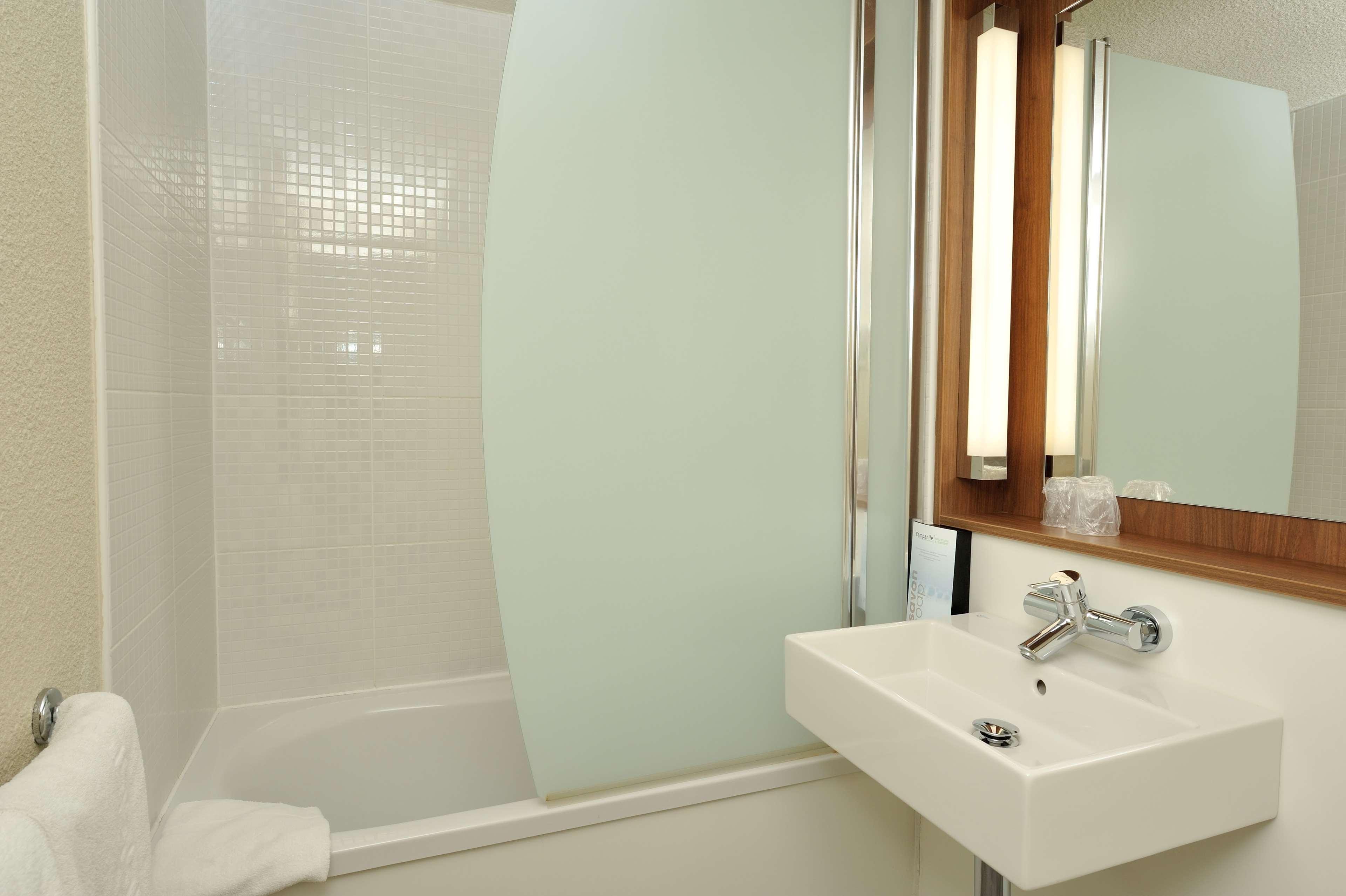 Campanile Grenoble Sud - Hotel 3*
